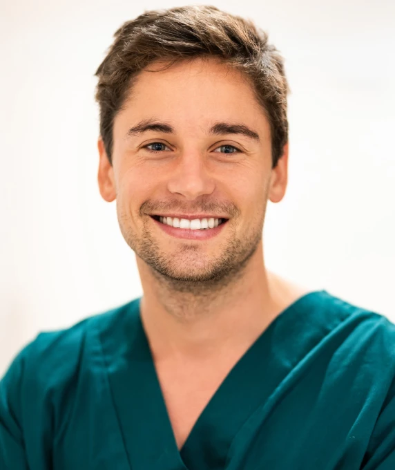 Dr Grégoire Aumont au Cabinet EndoSpé, endodontie exclusive à Paris 15ᵉ